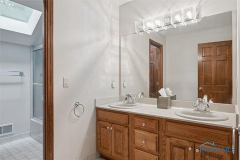 Tiny photo for 4816 Sunwood Drive, Toledo, OH 43623 (MLS # 6136051)
