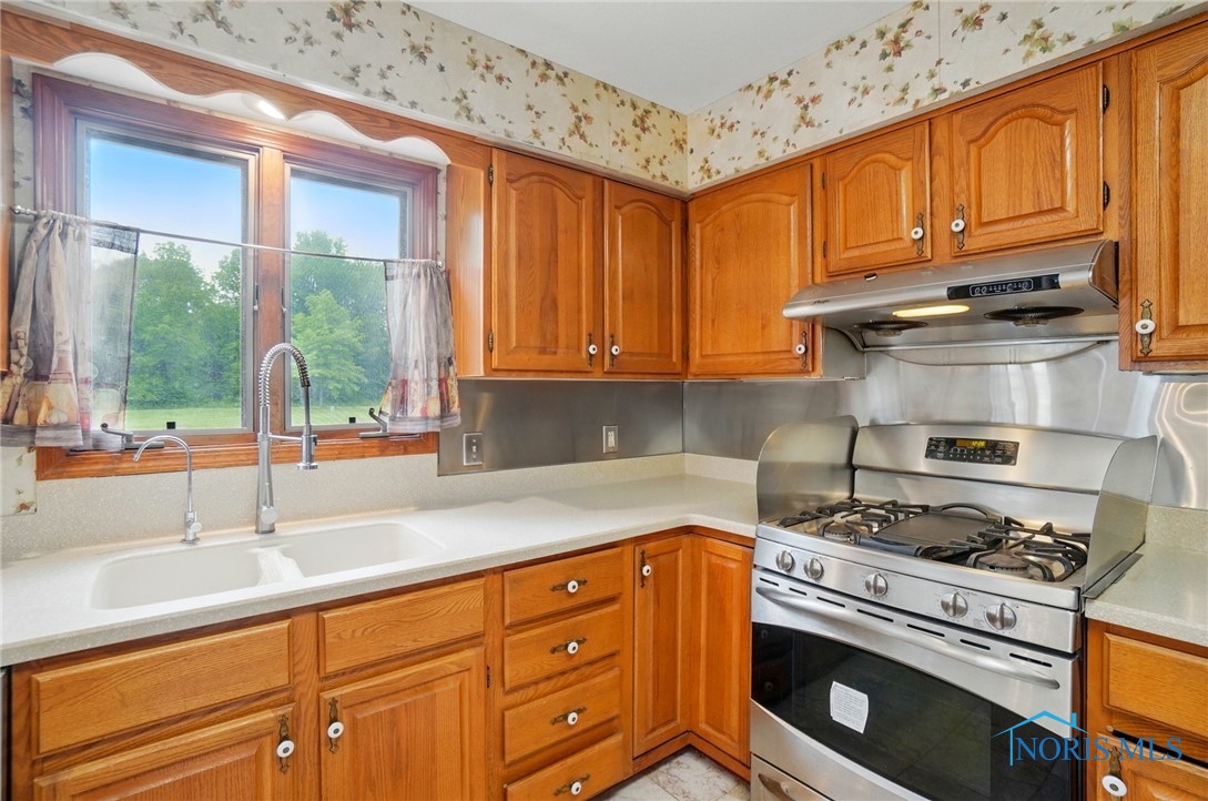 4820 Olde Meadow Lane, Sylvania, Ohio image 14
