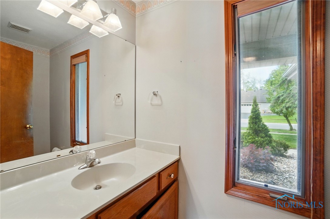 4820 Olde Meadow Lane, Sylvania, Ohio image 19