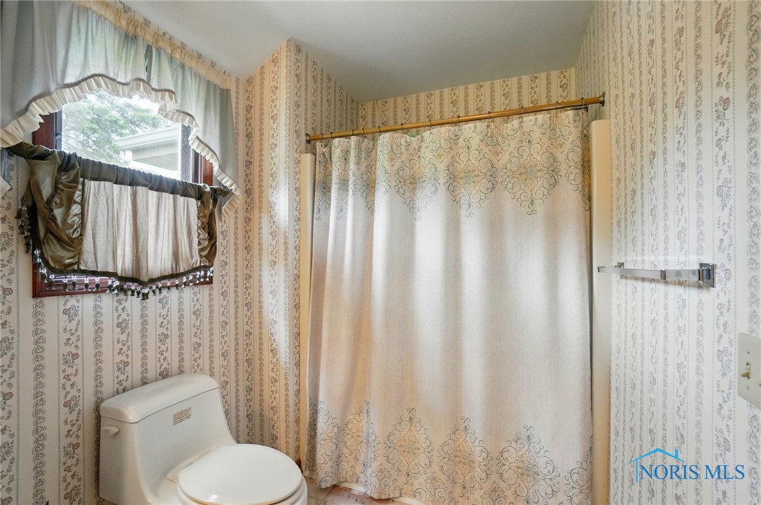 4820 Olde Meadow Lane, Sylvania, Ohio image 34