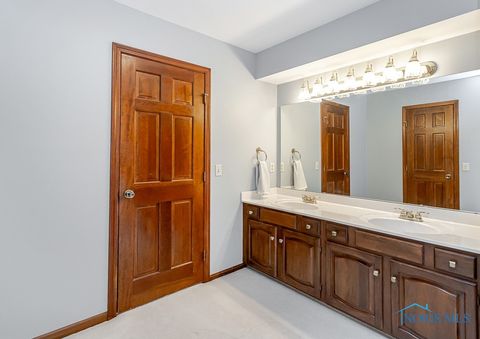 Tiny photo for 7040 Country Creek Road, Maumee, OH 43537 (MLS # 6136881)