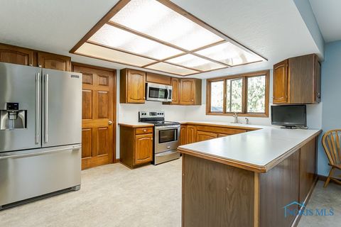 Tiny photo for 7040 Country Creek Road, Maumee, OH 43537 (MLS # 6136881)