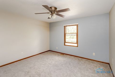 Tiny photo for 7040 Country Creek Road, Maumee, OH 43537 (MLS # 6136881)