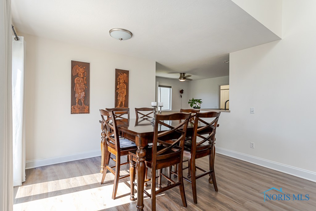 1241 Grassy Lane, Rossford, Ohio image 13