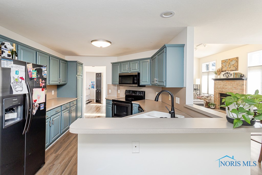 1241 Grassy Lane, Rossford, Ohio image 24