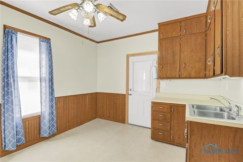 Tiny photo for 121 N Main Street, Walbridge, OH 43465 (MLS # 6136314)