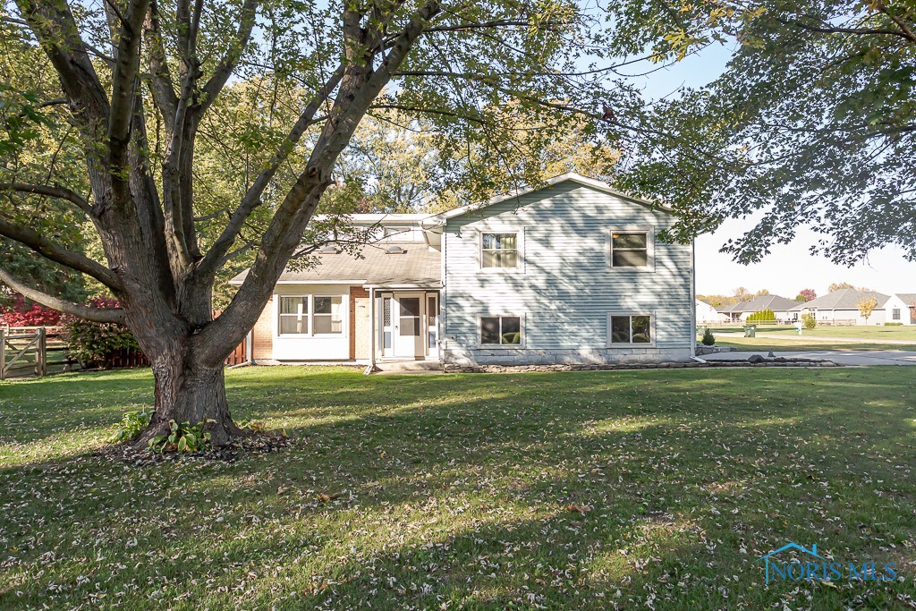 6448 Field Avenue, Whitehouse, Ohio image 1