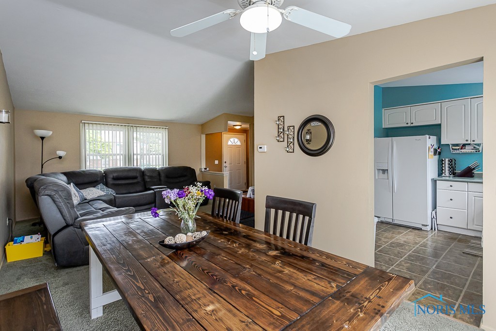 2474 Bedford Lane, Northwood, Ohio image 11