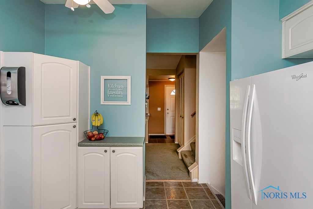 2474 Bedford Lane, Northwood, Ohio image 19
