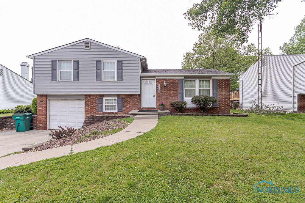 2474 Bedford Lane, Northwood, Ohio image 1
