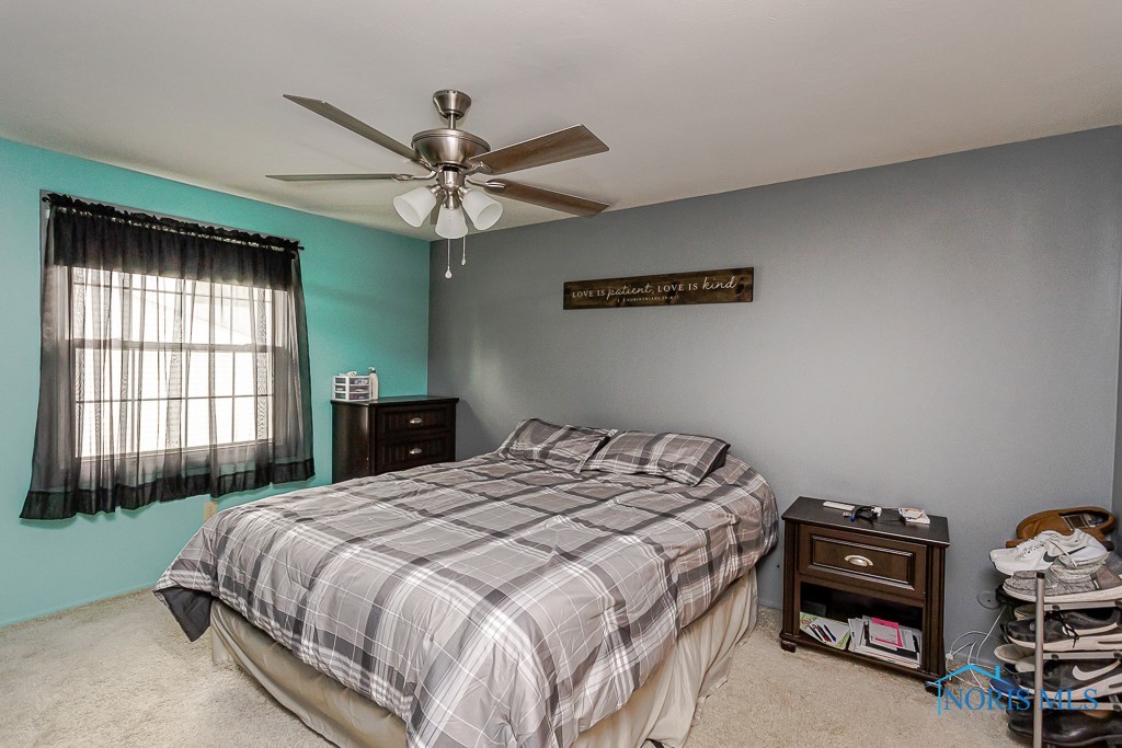 2474 Bedford Lane, Northwood, Ohio image 21