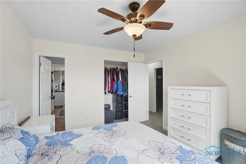 Tiny photo for 2054 Hoops Drive, Toledo, OH 43611 (MLS # 6136463)
