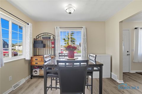 Tiny photo for 2054 Hoops Drive, Toledo, OH 43611 (MLS # 6136463)