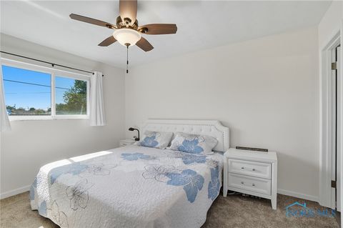 Tiny photo for 2054 Hoops Drive, Toledo, OH 43611 (MLS # 6136463)
