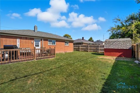 Tiny photo for 2054 Hoops Drive, Toledo, OH 43611 (MLS # 6136463)