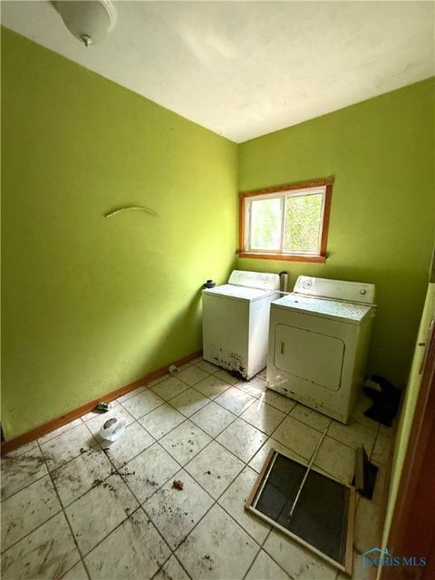 Tiny photo for 212 E High Street, Napoleon, OH 43545 (MLS # 6136963)