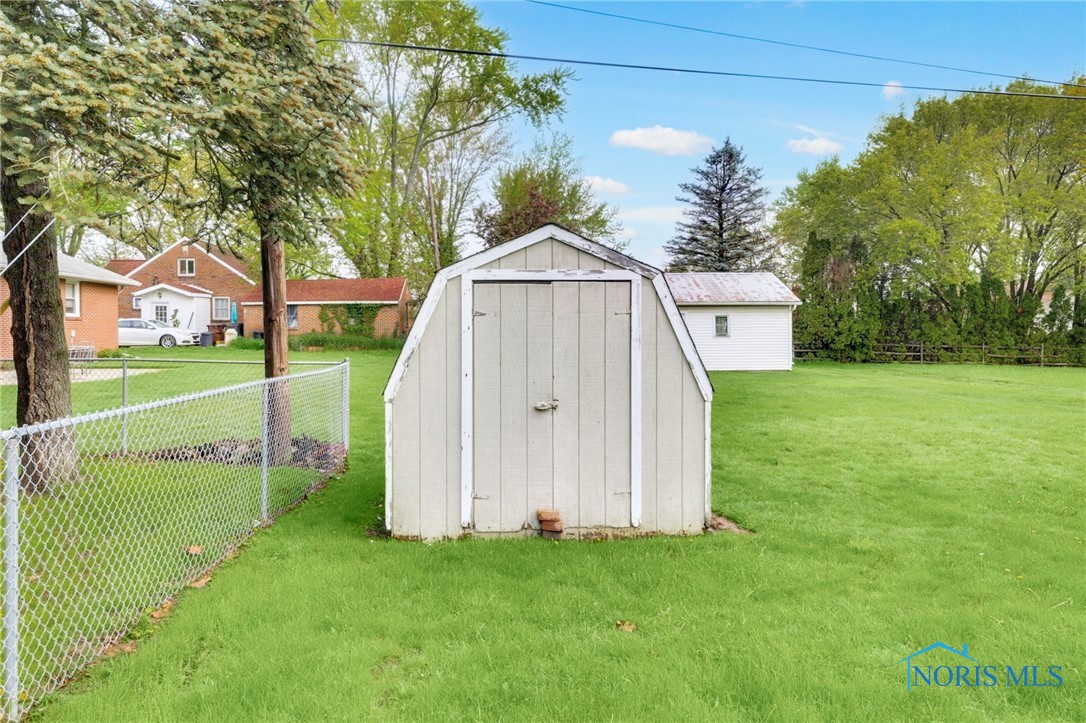 588 Douglas Drive, Wauseon, Ohio image 17
