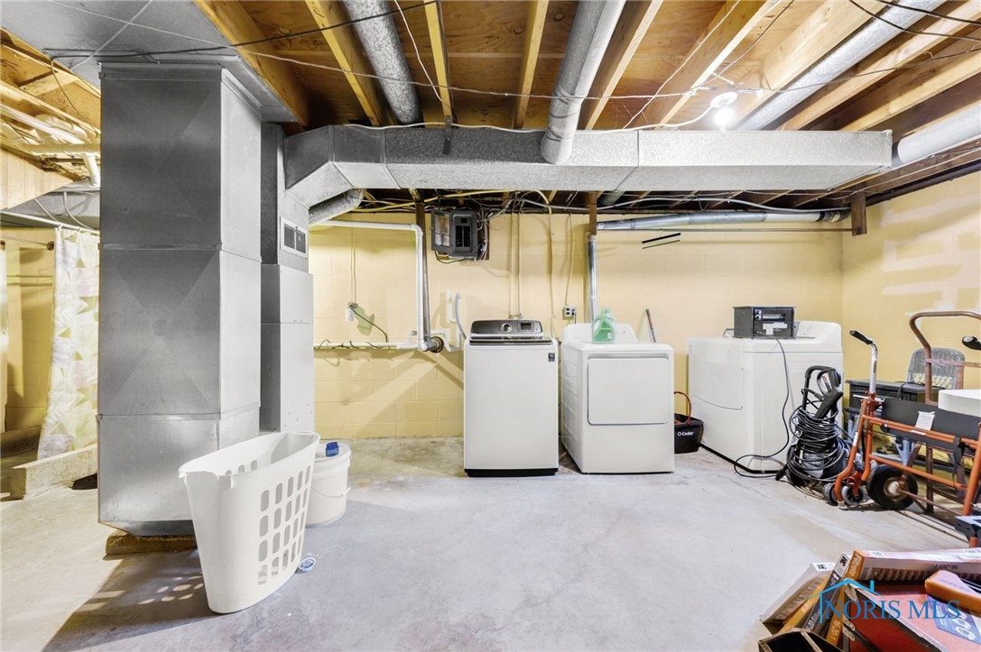 588 Douglas Drive, Wauseon, Ohio image 14