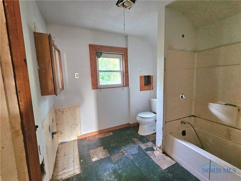 Tiny photo for 1016 Woodsdale Avenue, Toledo, OH 43609 (MLS # 6136143)