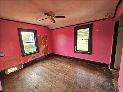 Tiny photo for 1016 Woodsdale Avenue, Toledo, OH 43609 (MLS # 6136143)
