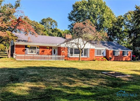 Photo of 3520 Scarsborough Road, Toledo, OH 43615 (MLS # 6136616)