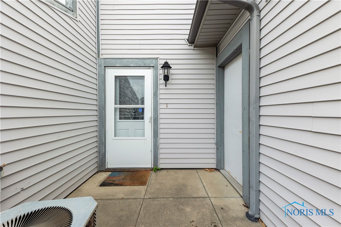 809 Lawrence Avenue 2