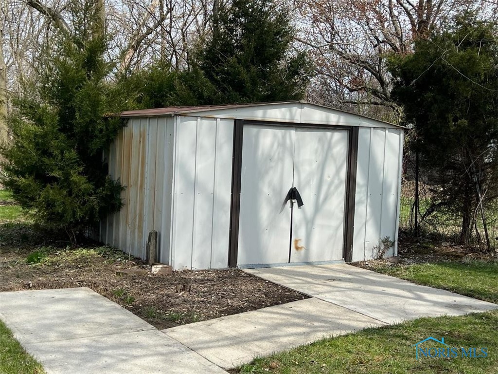 400 W Gage Street, Forest, Ohio image 5