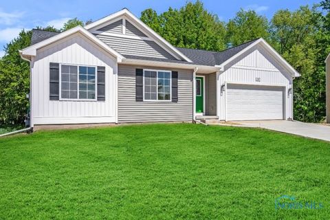 1314 Clairmont Avenue Napoleon OH 43545