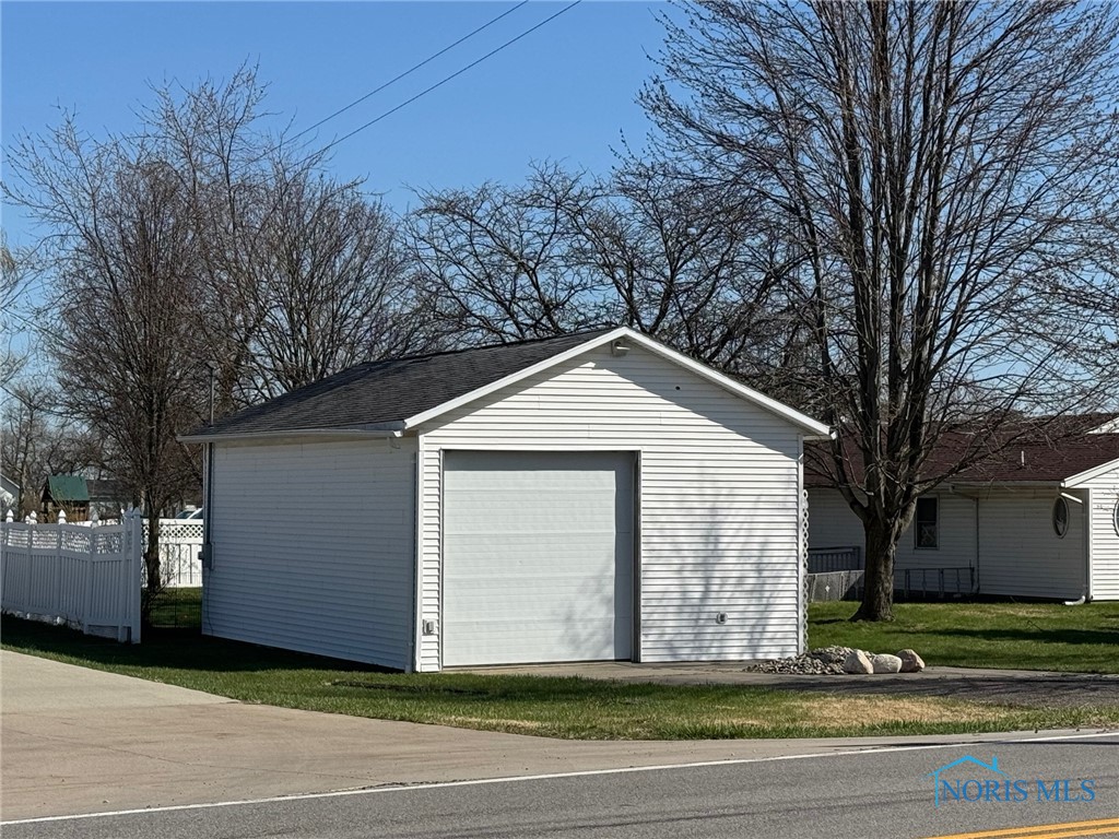 501 N Lynn Street, Bryan, Ohio image 2