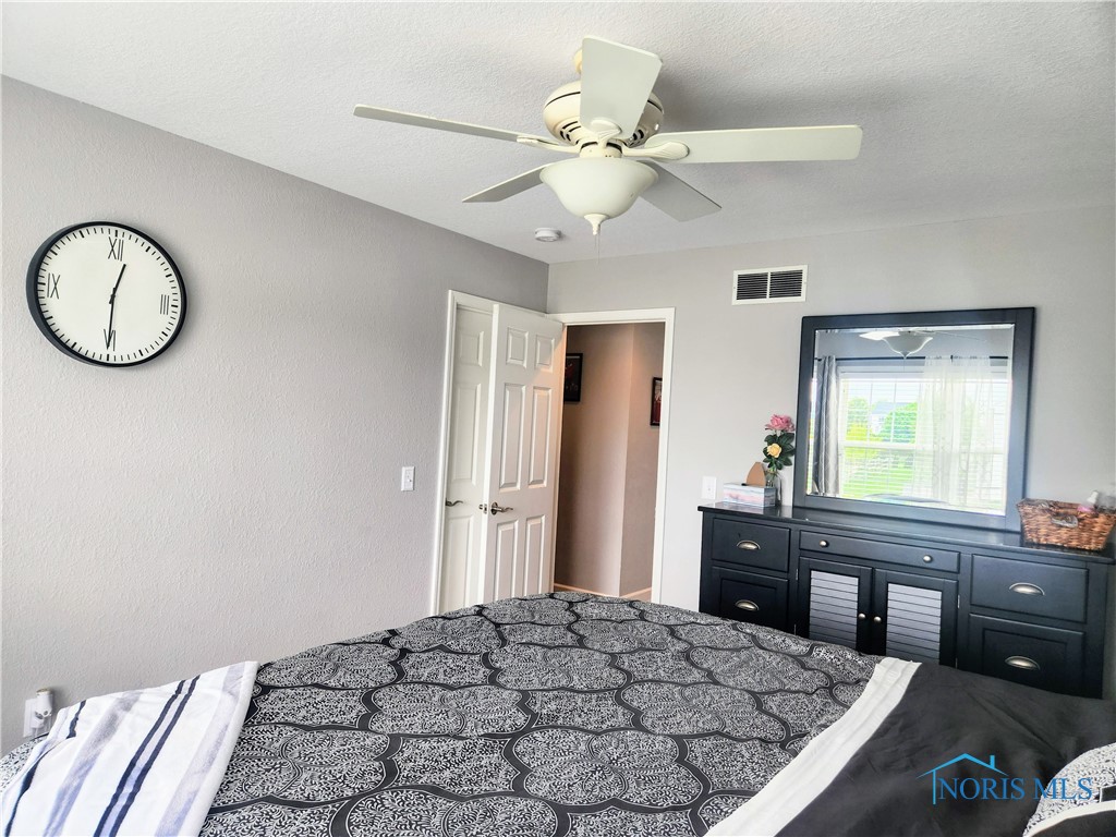 5663 Maple Creek Boulevard, Sylvania, Ohio image 23