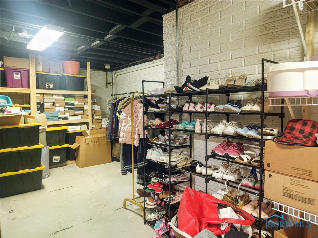5663 Maple Creek Boulevard, Sylvania, Ohio image 36