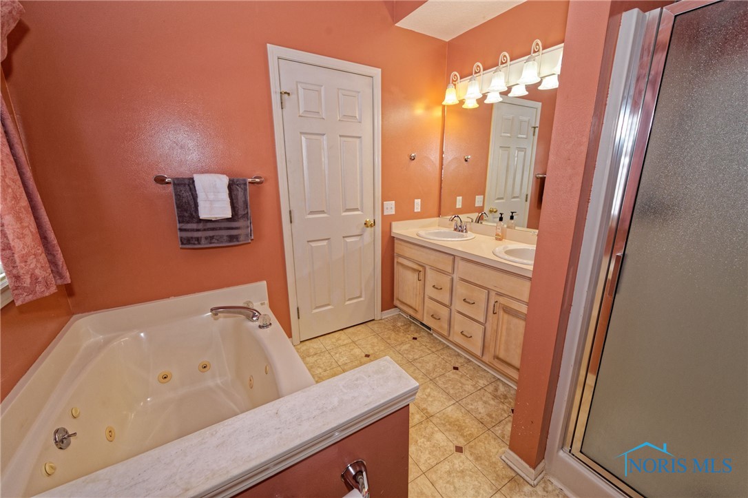 6639 Buck Creek Drive, Maumee, Ohio image 30