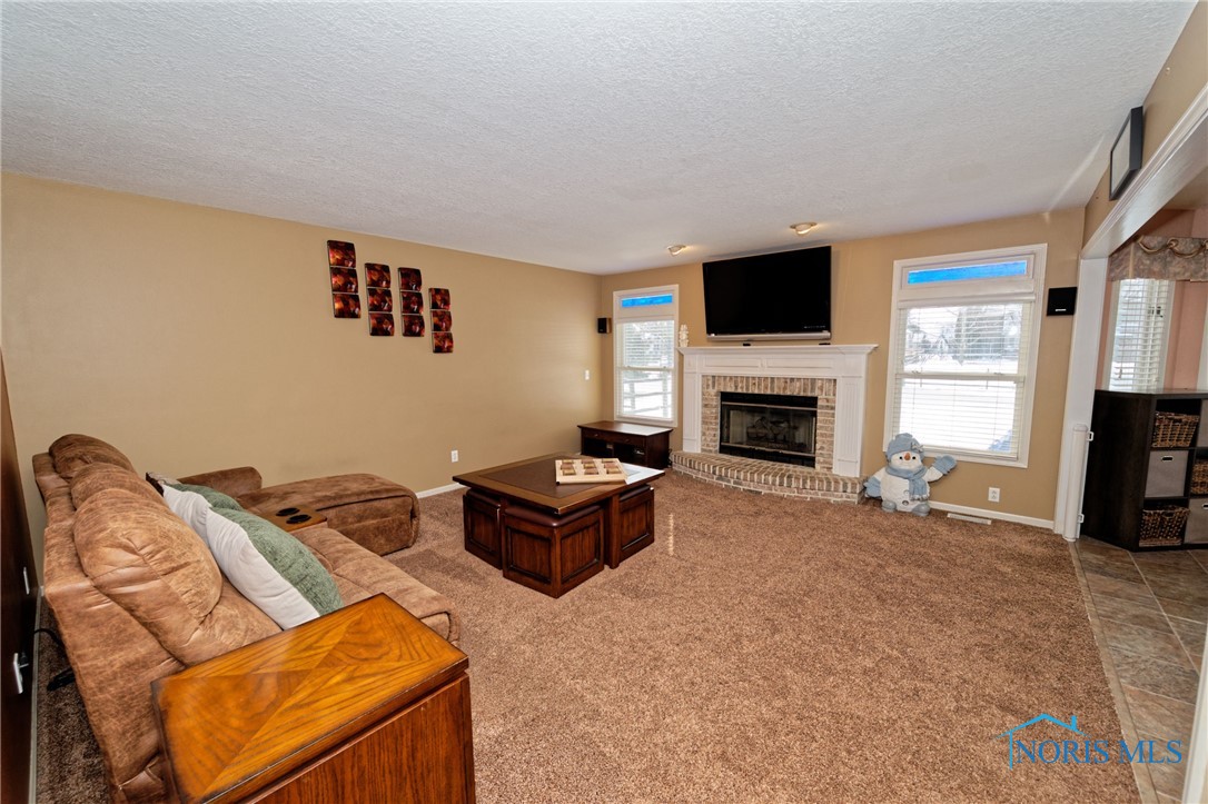 6639 Buck Creek Drive, Maumee, Ohio image 16