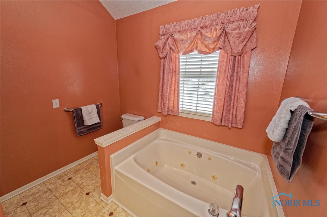 6639 Buck Creek Drive, Maumee, Ohio image 29