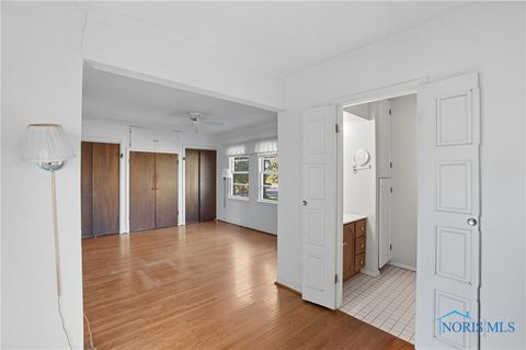 Tiny photo for 716 Farrer Street, Maumee, OH 43537 (MLS # 6136251)