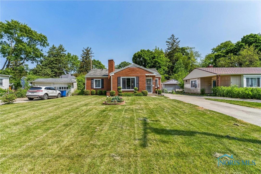 2352 Sherwood Avenue, Toledo, Ohio image 33