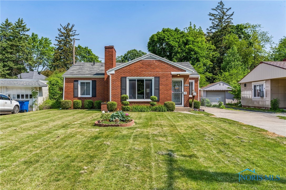 2352 Sherwood Avenue, Toledo, Ohio image 1