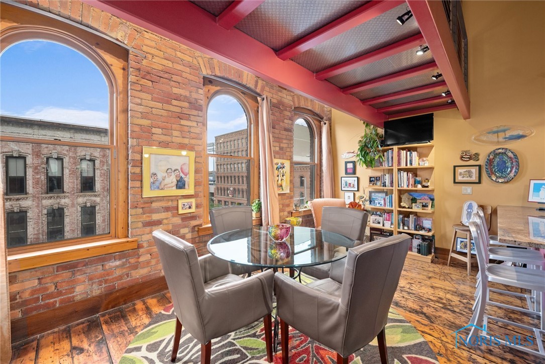 1 S Saint Clair Street, Toledo, Ohio image 18