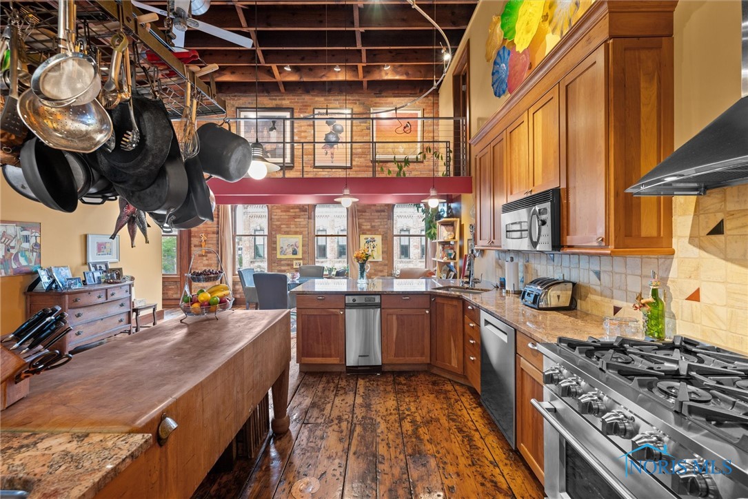 1 S Saint Clair Street, Toledo, Ohio image 16