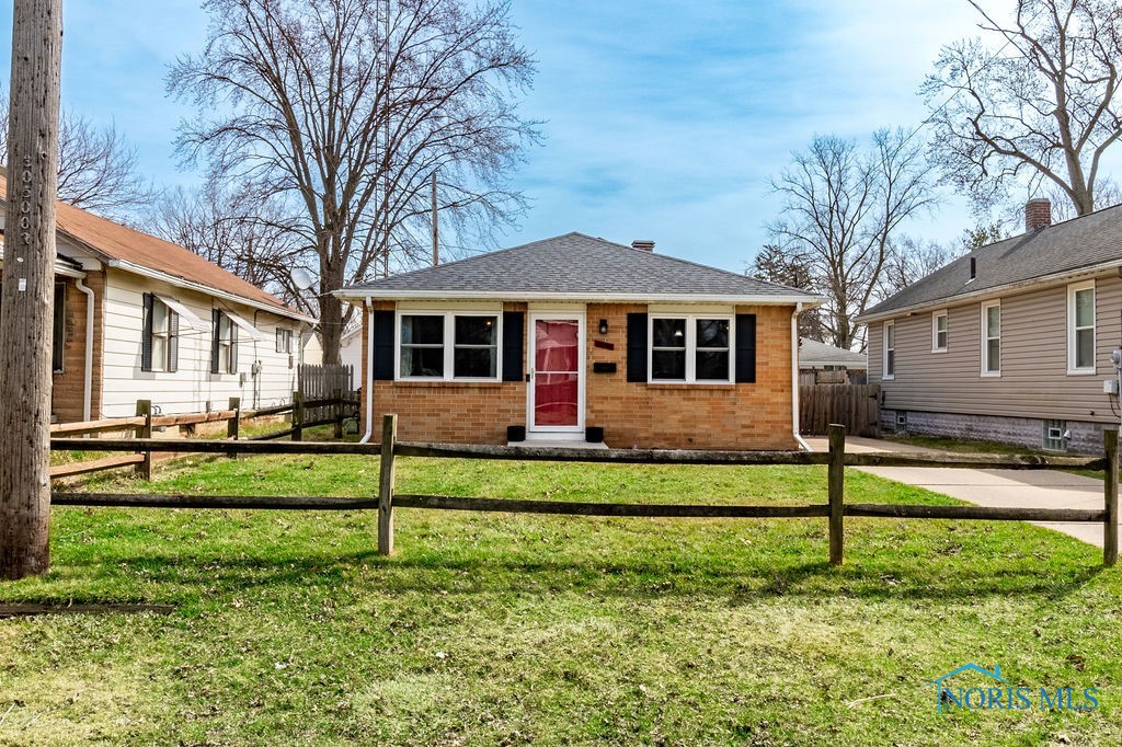5236 Springdale Avenue, Toledo, Ohio image 1