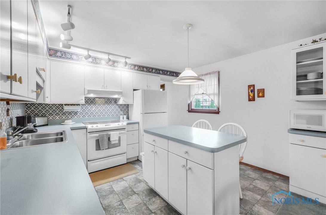 1205 Glen Meadow Drive, Findlay, Ohio image 15