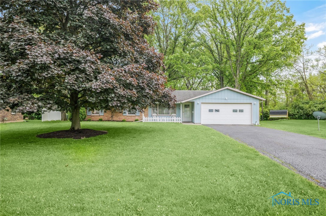 1205 Glen Meadow Drive, Findlay, Ohio image 2