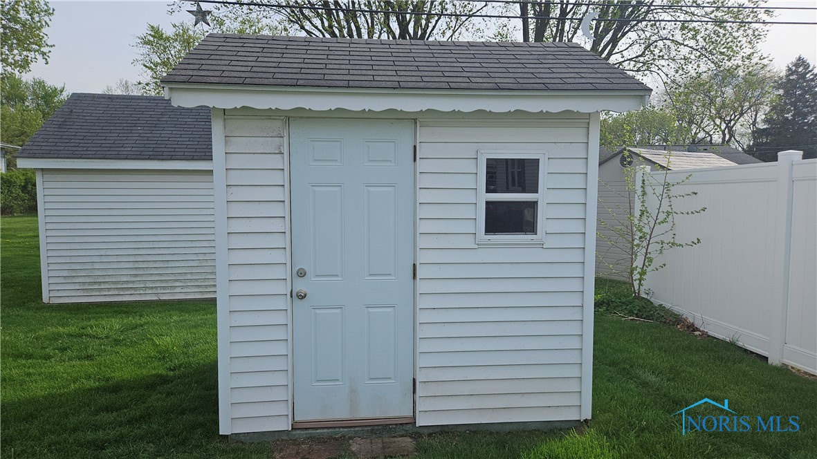 605 Riverside Drive, Woodville, Ohio image 21