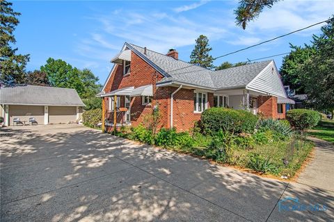 Tiny photo for 2809 Starr Avenue, Oregon, OH 43616 (MLS # 6136959)