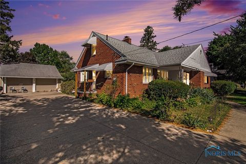Tiny photo for 2809 Starr Avenue, Oregon, OH 43616 (MLS # 6136959)