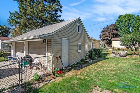 Tiny photo for 2809 Starr Avenue, Oregon, OH 43616 (MLS # 6136959)