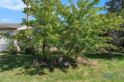 Tiny photo for 2809 Starr Avenue, Oregon, OH 43616 (MLS # 6136959)