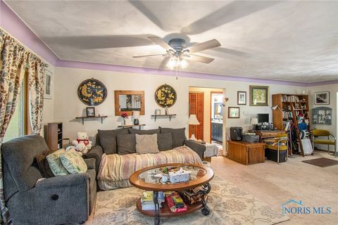 Tiny photo for 2809 Starr Avenue, Oregon, OH 43616 (MLS # 6136959)