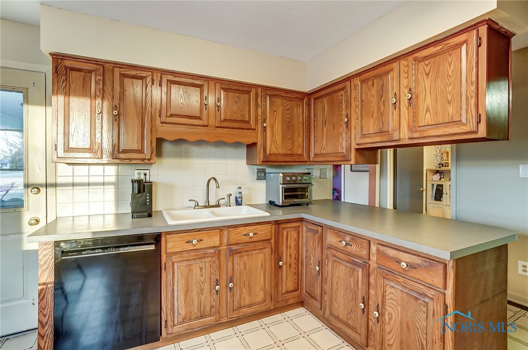 18560 Lincoln Street, Tontogany, Ohio image 11