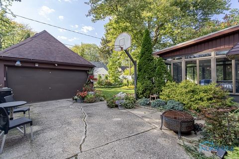 Tiny photo for 2829 Goddard Road, Toledo, OH 43606 (MLS # 6136897)
